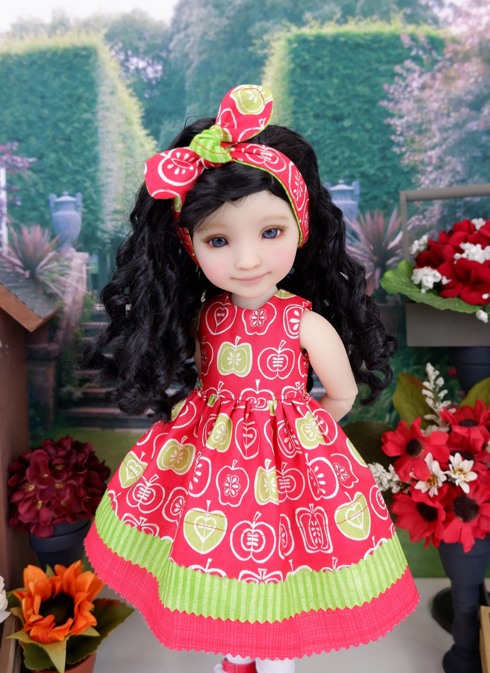 Apple Fritter - dress with boots for Ruby Red Fashion Friends doll