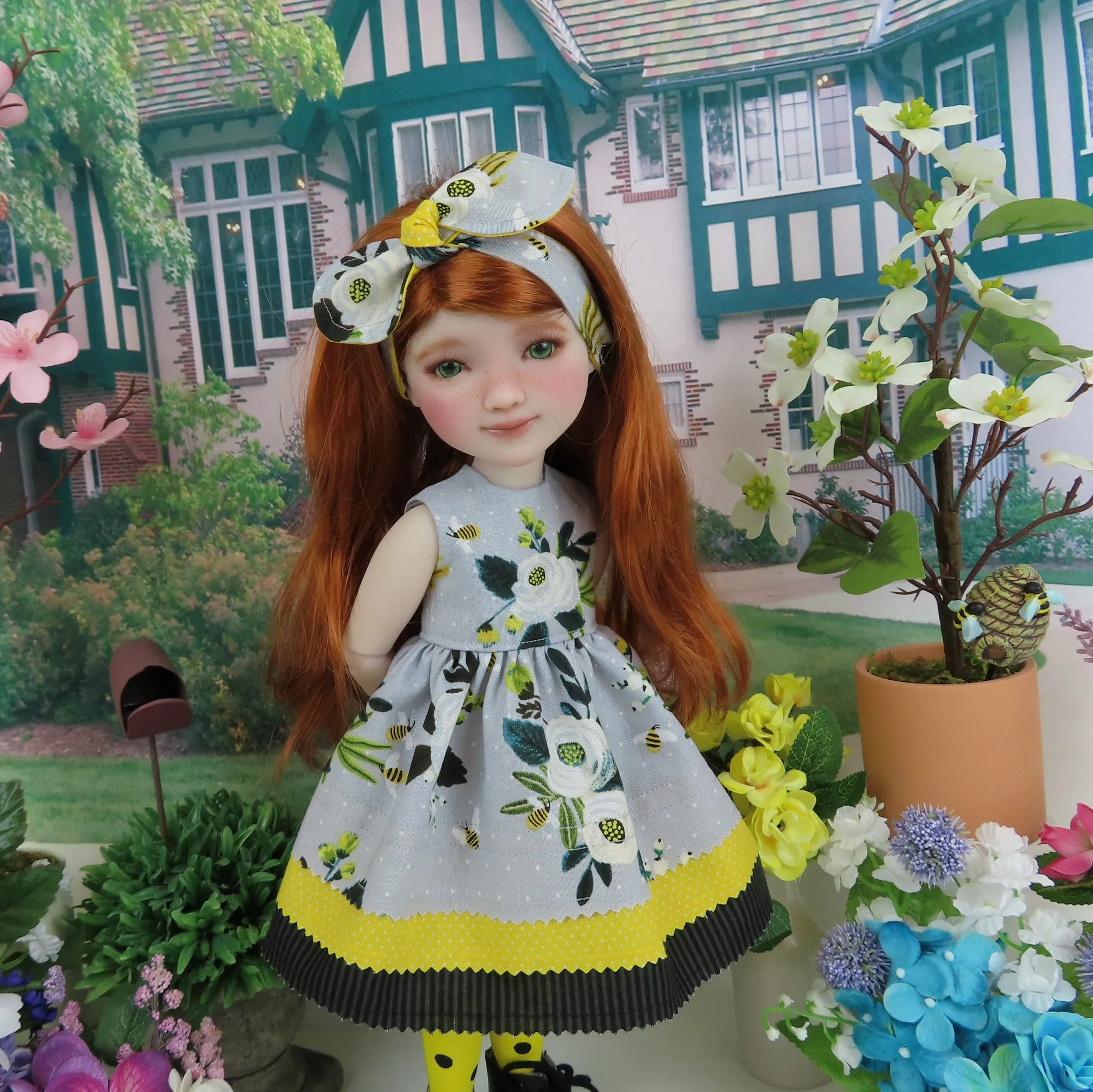 Beautiful Bee - dress with boots for Ruby Red Fashion Friends doll