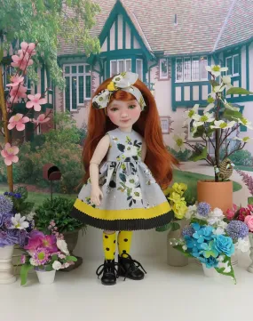 Beautiful Bee - dress with boots for Ruby Red Fashion Friends doll