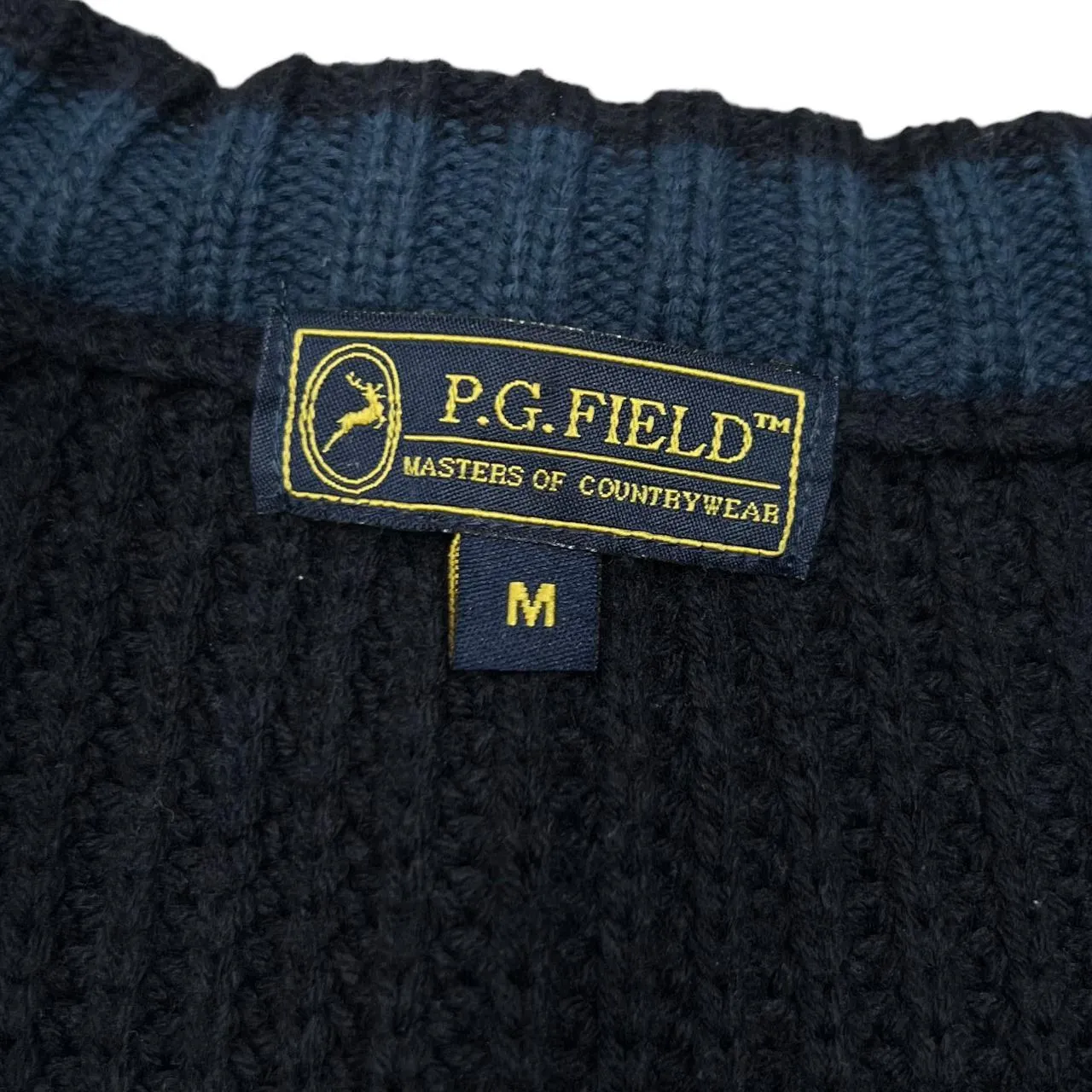 Early 00's P.G.FIELD Classic Chunky Acrylic Knit V-Neck Sweater Jumper