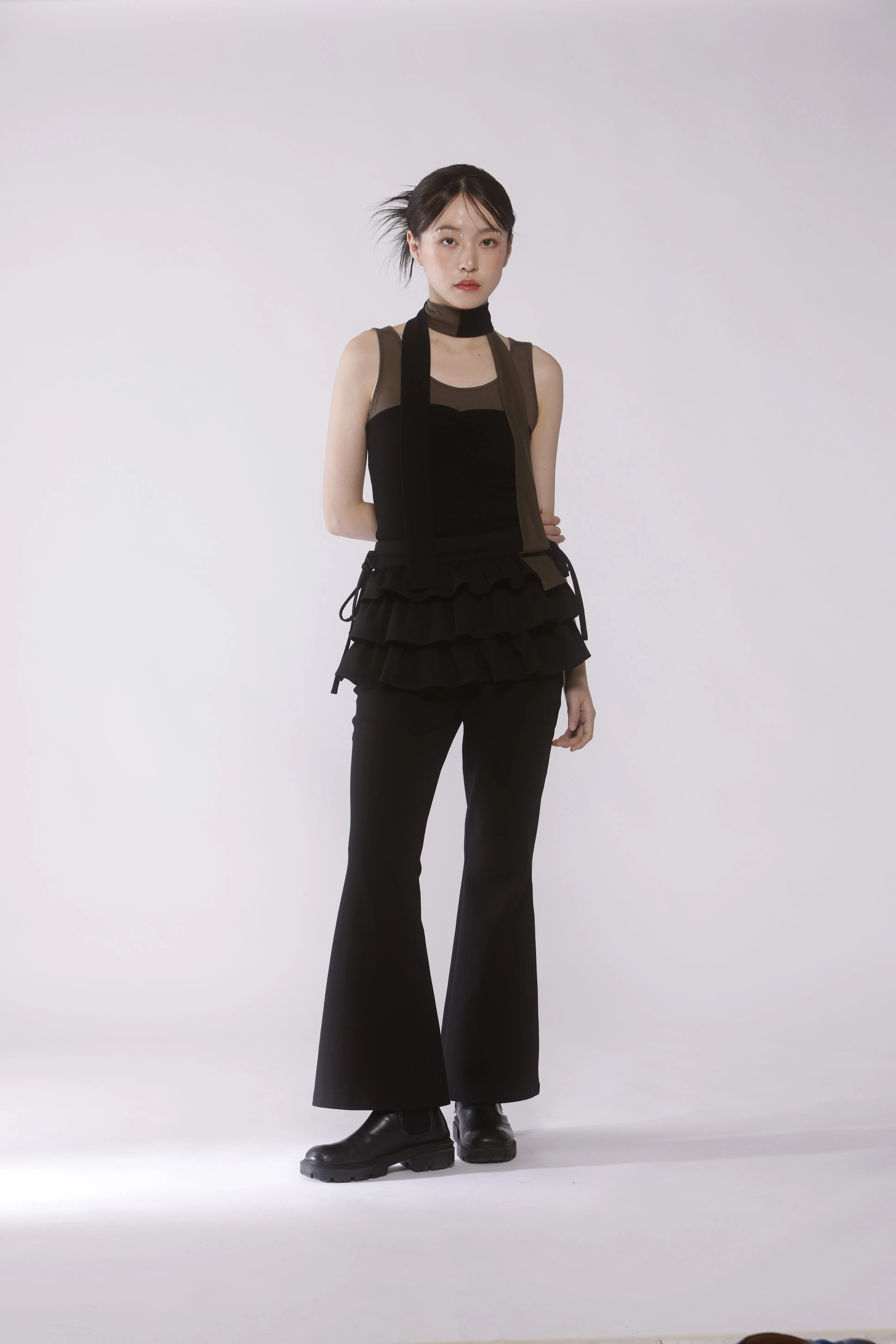 Frill skirt layered pants