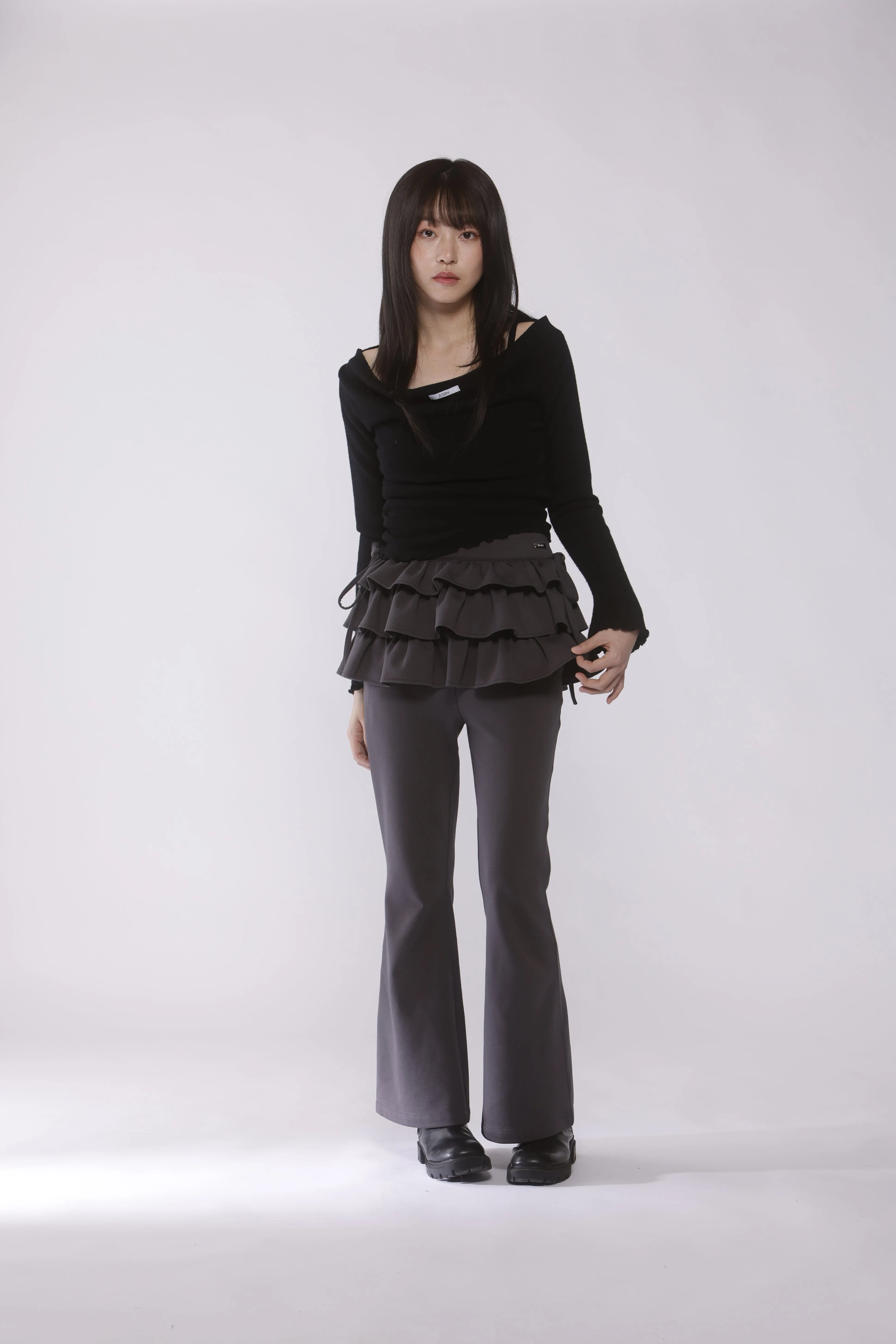 Frill skirt layered pants