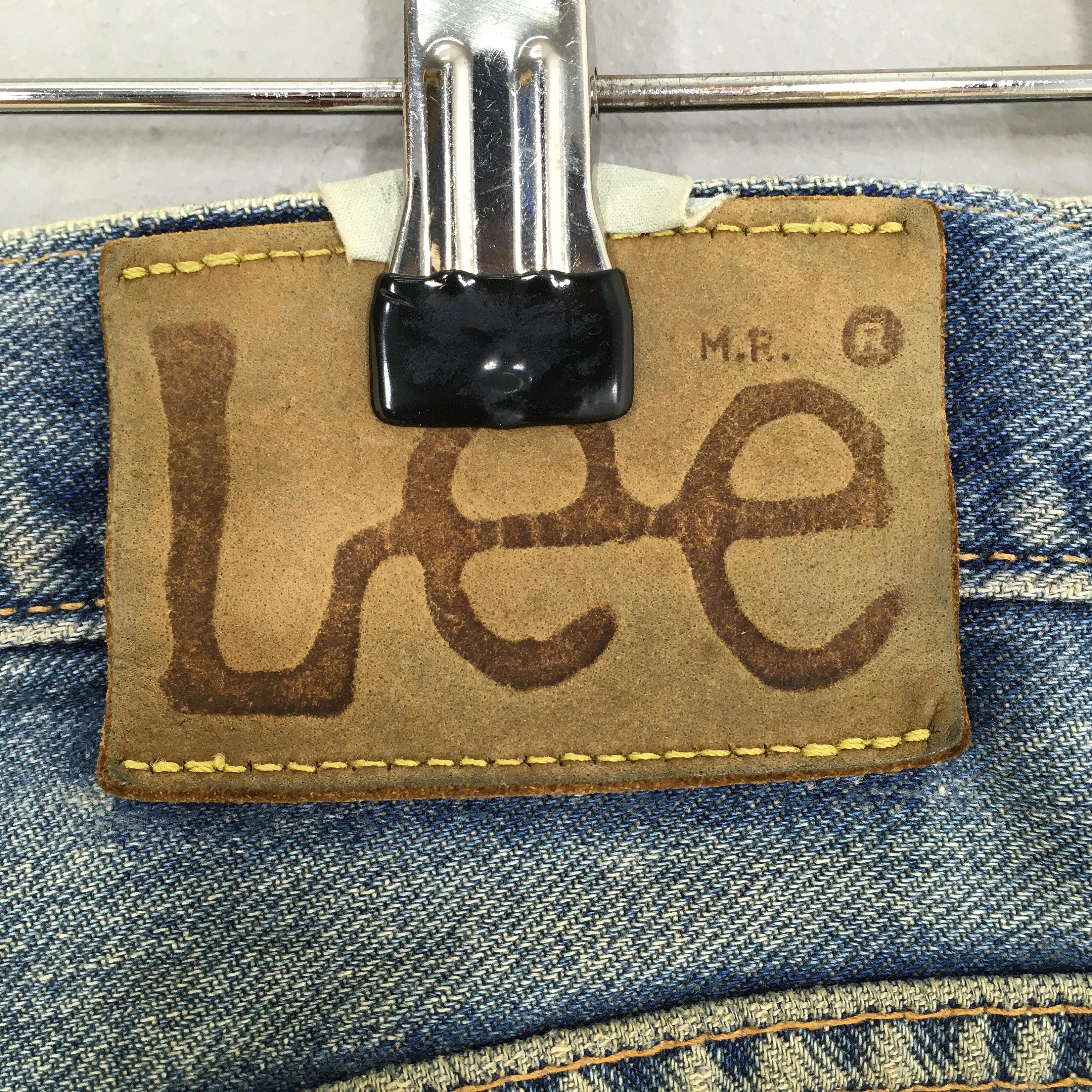 Lee Riders Faded Dirty Redline Jeans Size 31x29.5