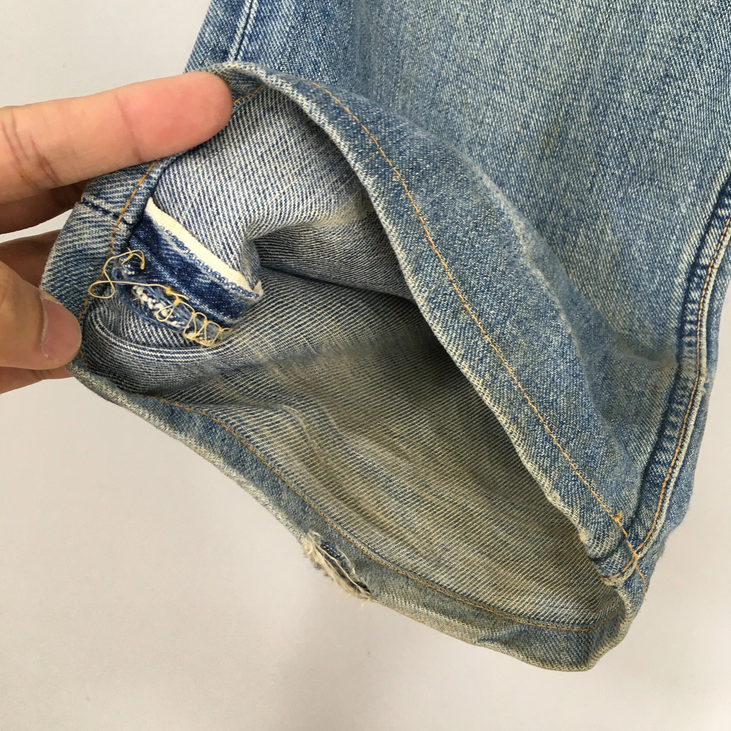 Lee Riders Faded Dirty Redline Jeans Size 31x29.5