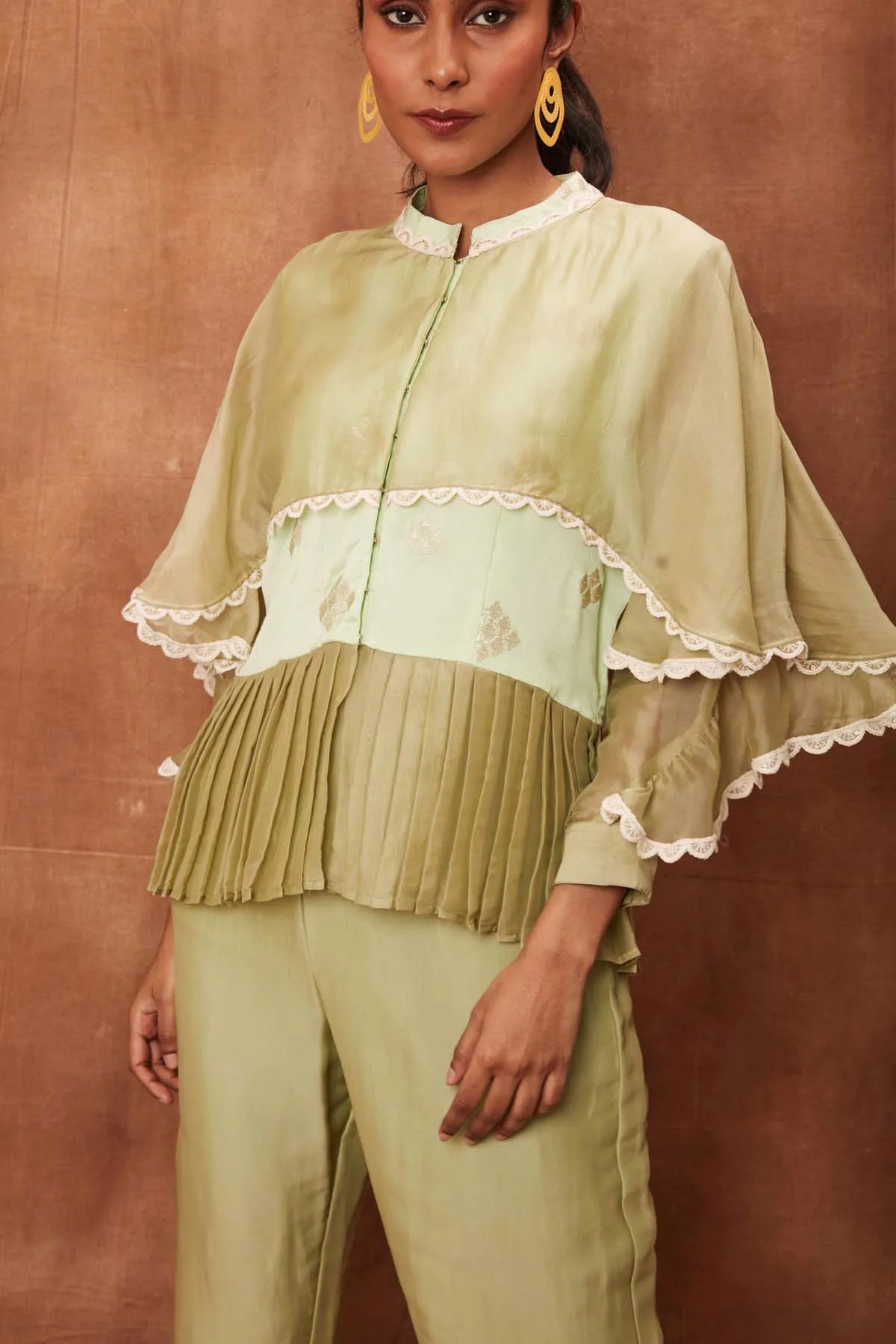 Light Pista Silk Pintuck Top & Pants