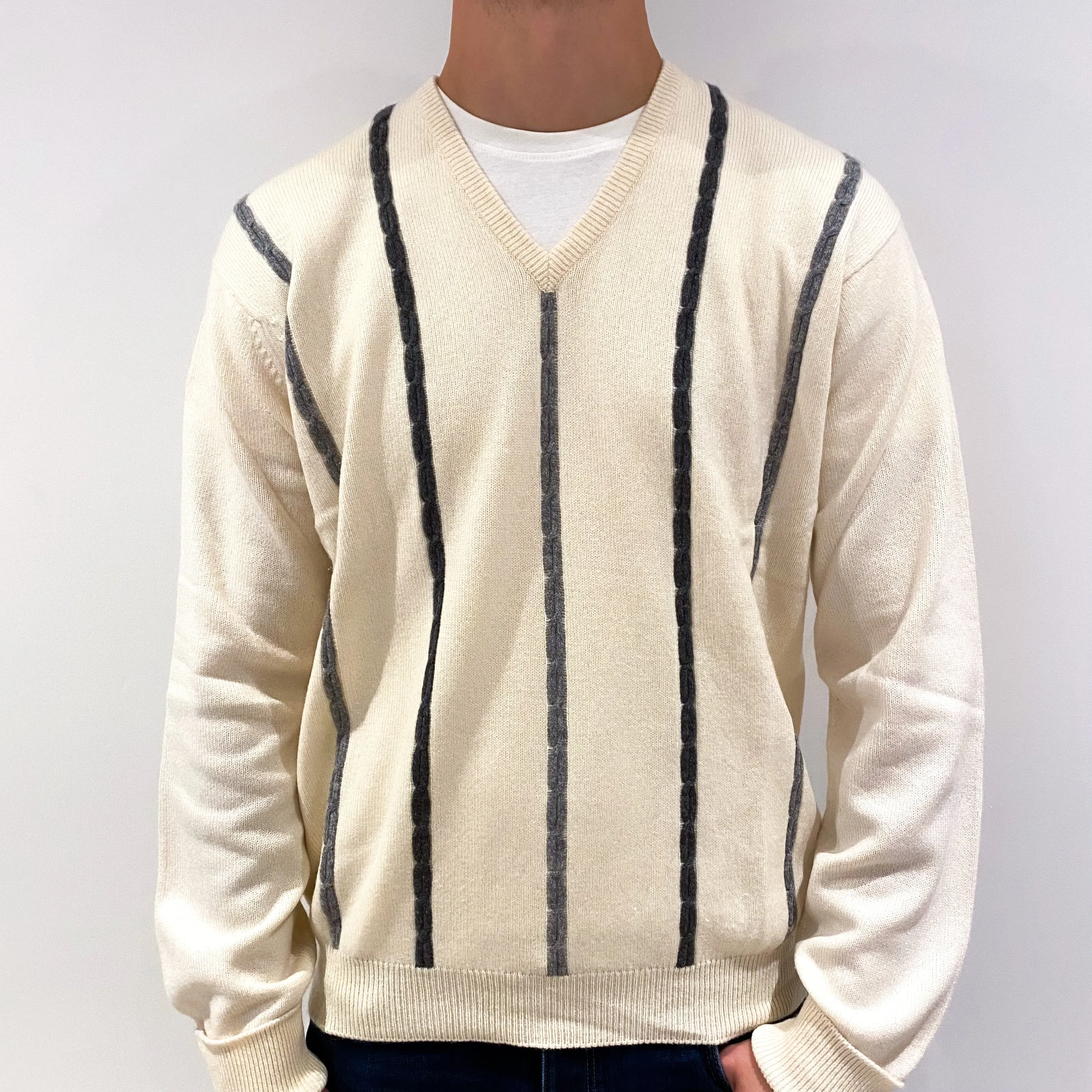 Men's Vintage Cream Cable Cashmere V-Neck Jumper Extra Large