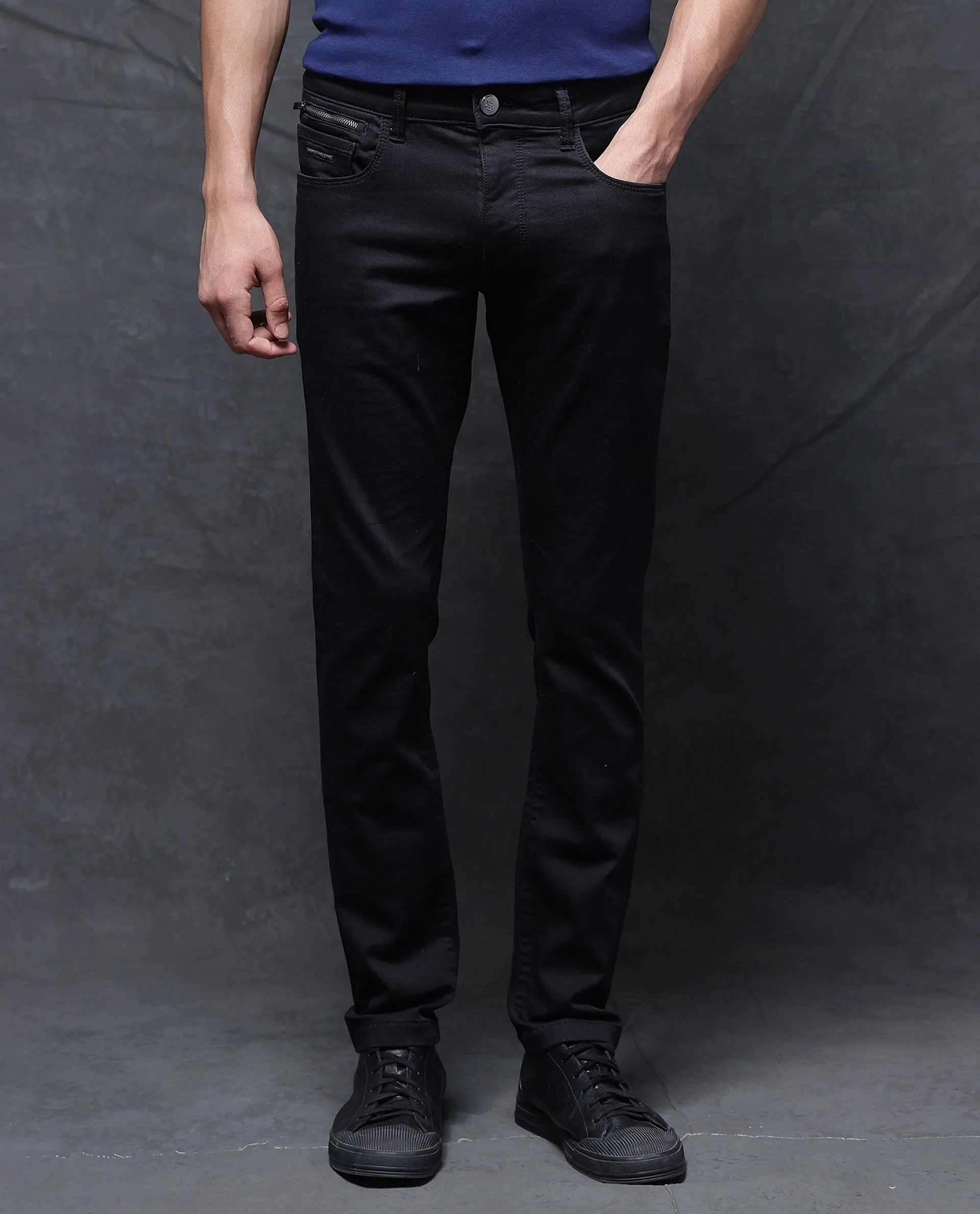 Rare Rabbit Men Corvo Black Cotton Polyester Fabric Dark Wash Slim Fit Plain Denim Jeans