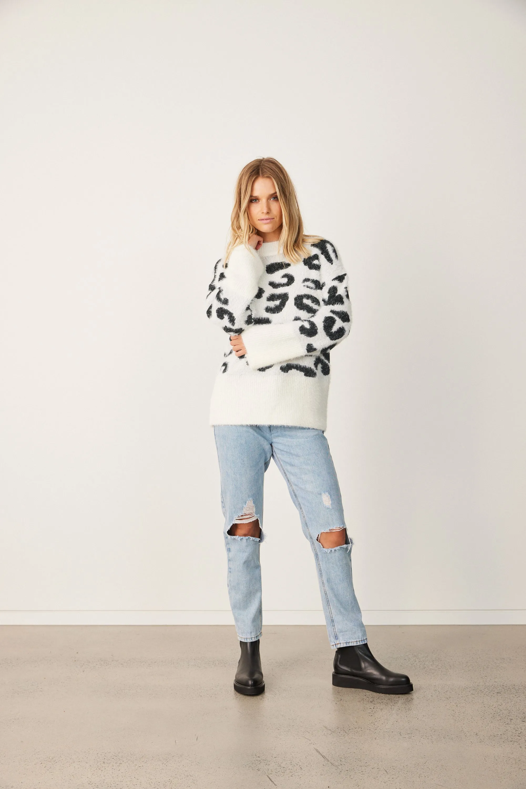 REGINA KNIT JUMPER - Snow Leopard