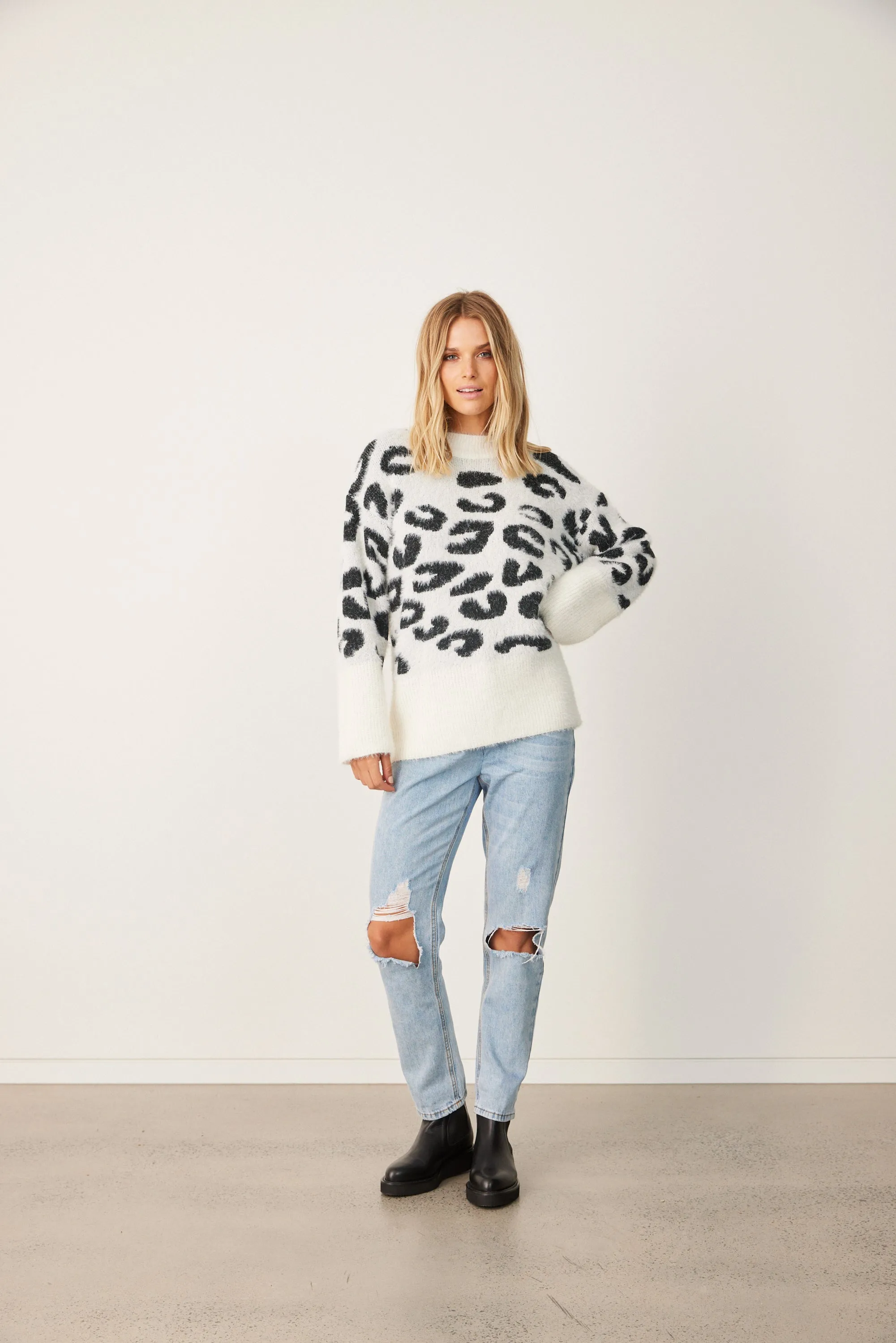REGINA KNIT JUMPER - Snow Leopard