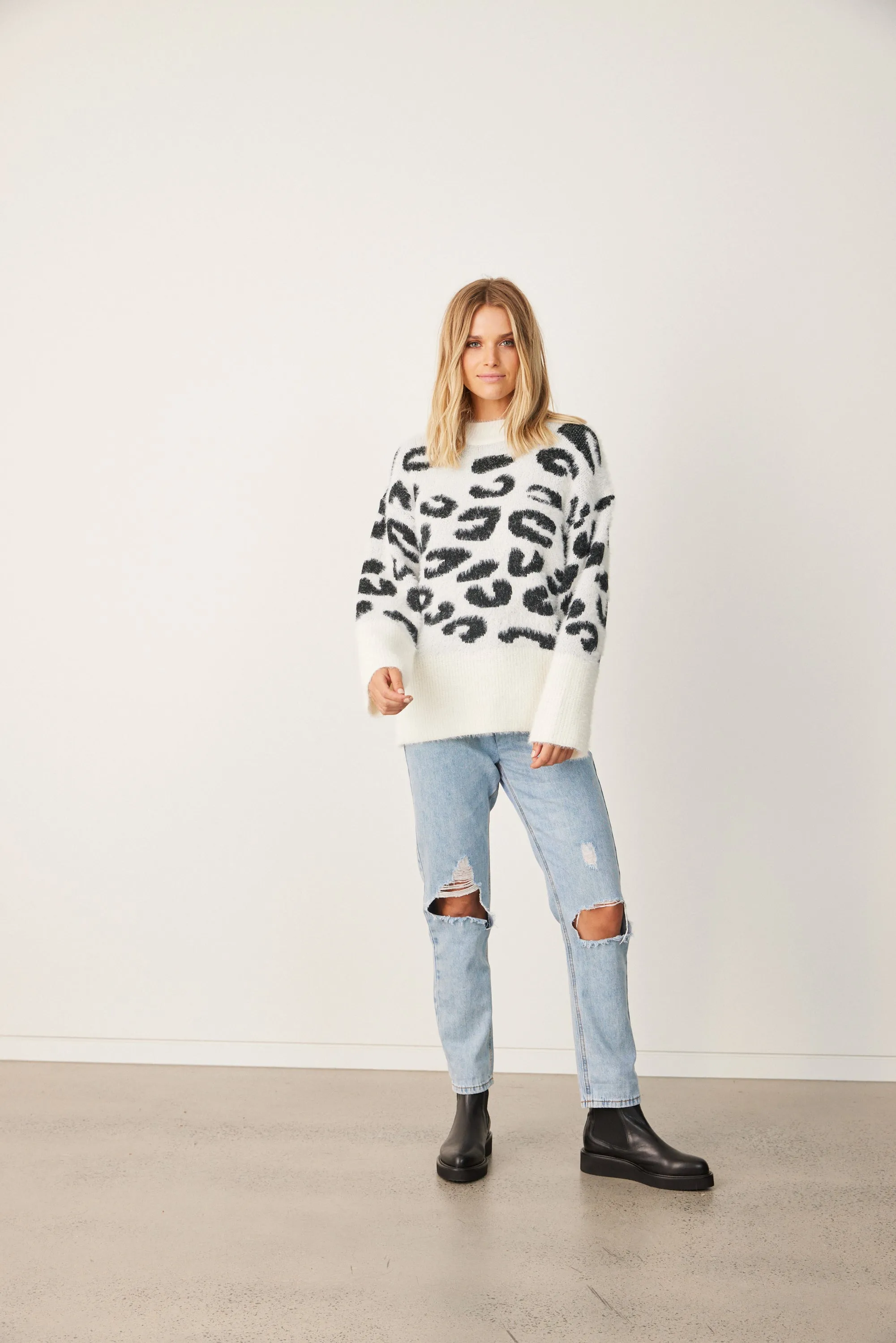 REGINA KNIT JUMPER - Snow Leopard