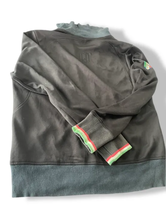 Vintage Puma black full zip wind breaker track top in M/L| L30 W21|SKU 4801